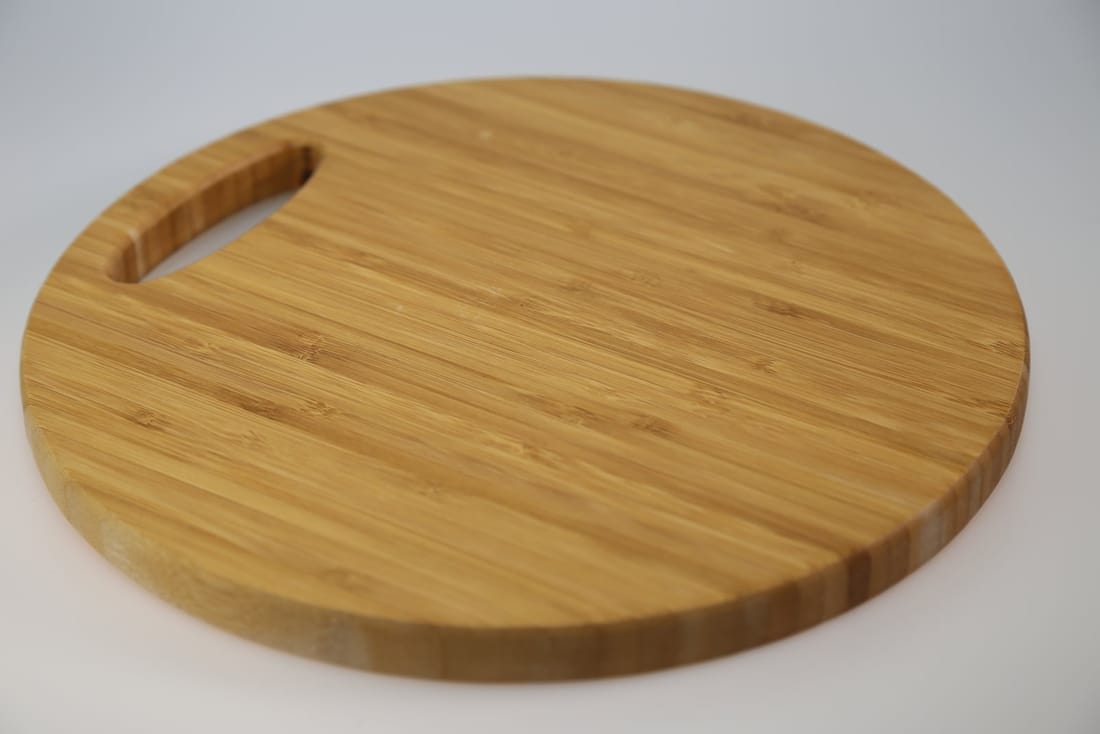 Tabla de corte redonda de bambú