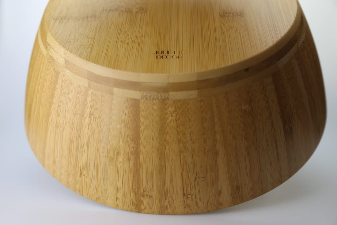 Bamboo salad bowl with two sauce dishes, view 2
