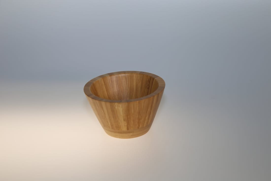Bamboo salad bowl with two sauce dishes, view 3