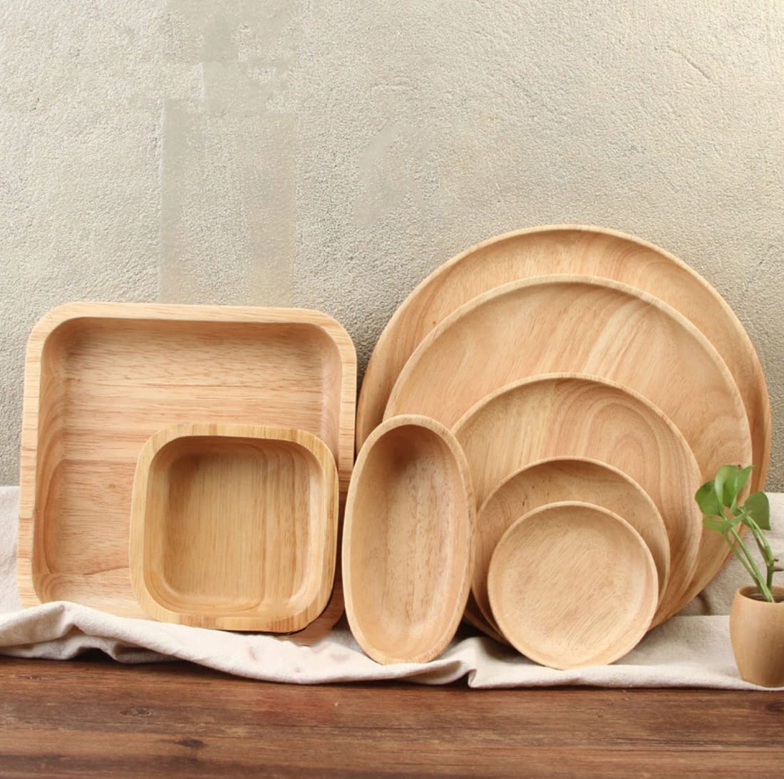 AMAZONIA wooden plates and trays, view 4
