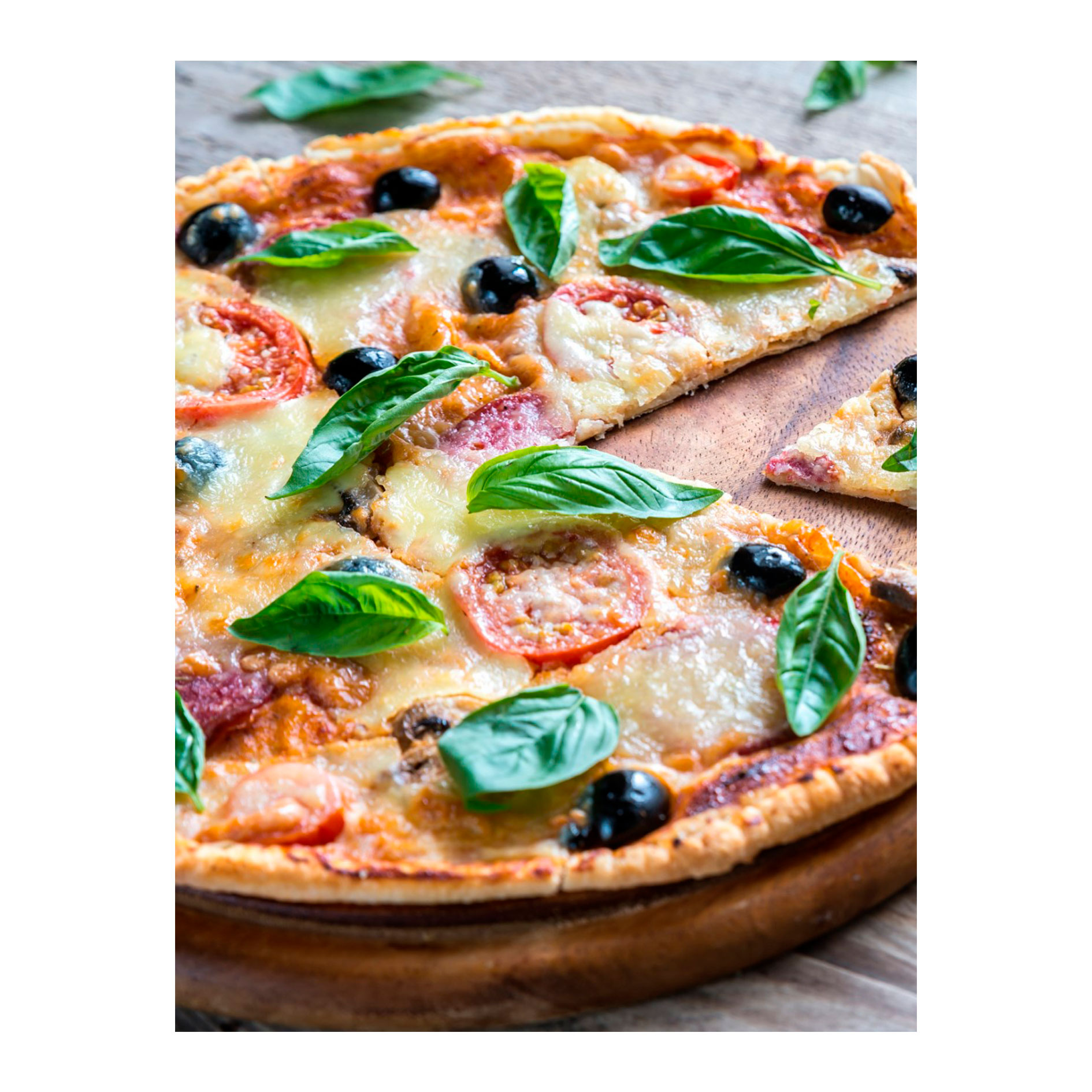 pizza-en-plato-de-madera-de-zebrano